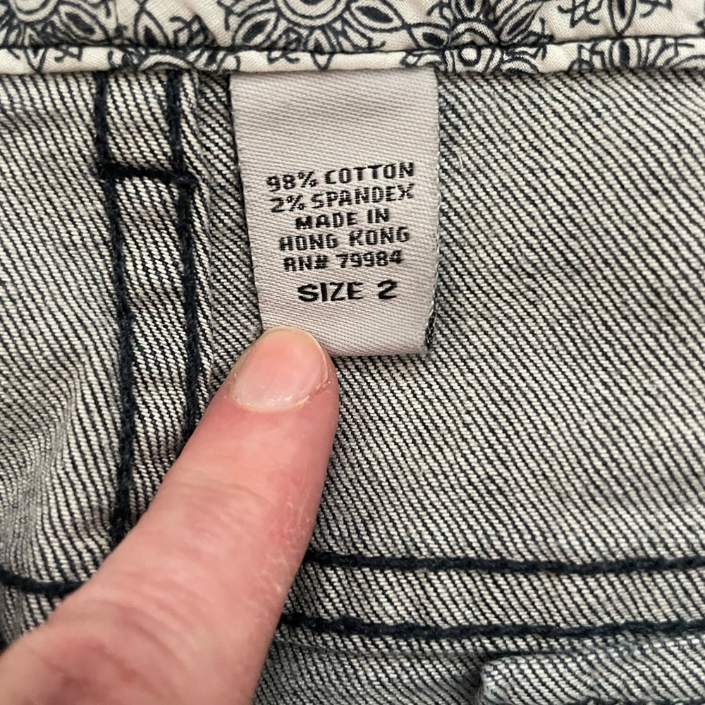CHICO’s Jeans STYLISH - Picture 7 of 7